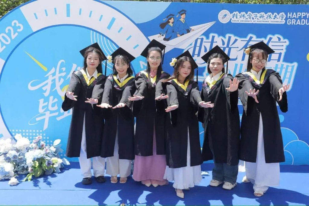 TRƯỜNG ĐẠI HỌC KHOA HỌC KT ĐIỆN TỬ QUẾ LÂM