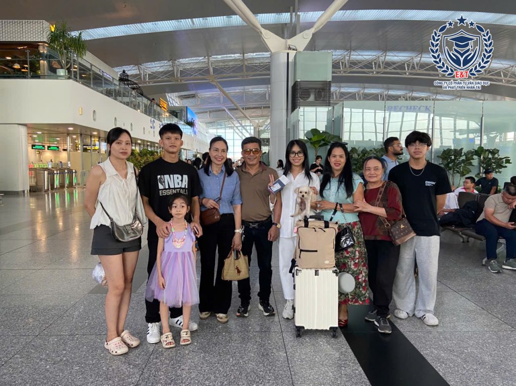  TIỄN BAY ĐỖ QUỲNH ANH – HÀNH TRÌNH MỚI BẮT ĐẦU 
