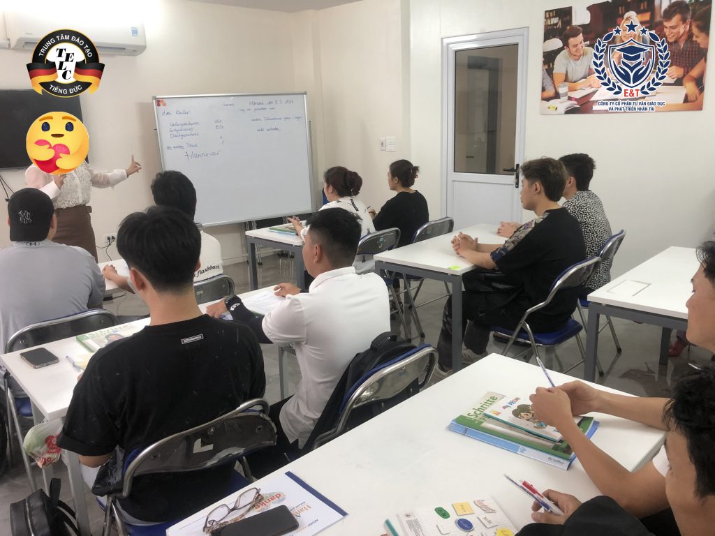 KHAI GIẢNG LỚP TIẾNG ĐỨC A1: “BAY ĐẾN BẦU TRỜI ƯỚC MƠ" THÀNH CÔNG