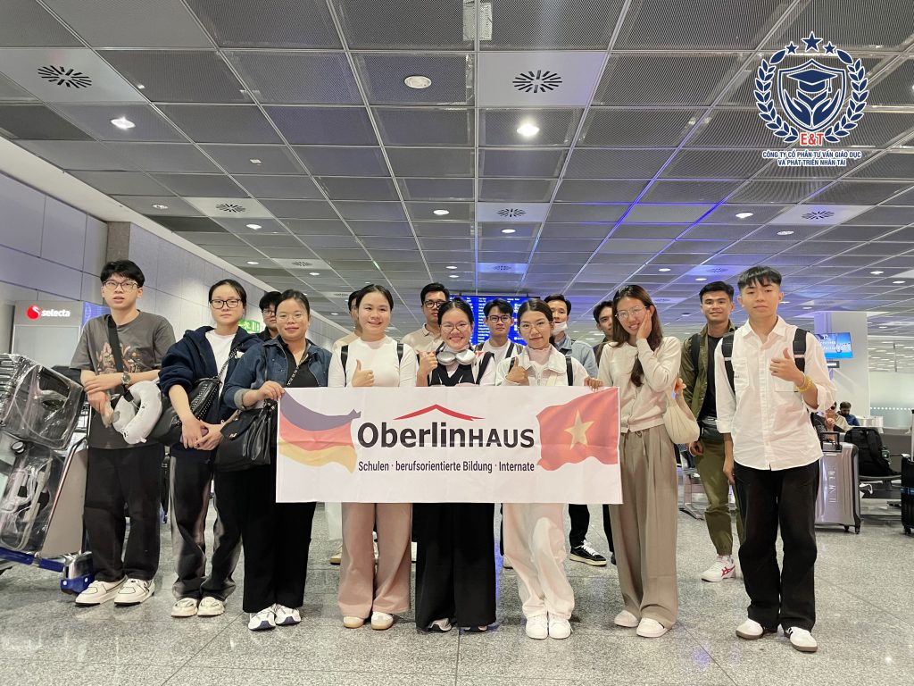 HỌC VIÊN HỌC BỔNG DU HỌC E&T ĐÃ HẠ CÁNH AN TOÀN VÀ CHECK IN TẠI SÂN BAY QUỐC TẾ FRANKFURT