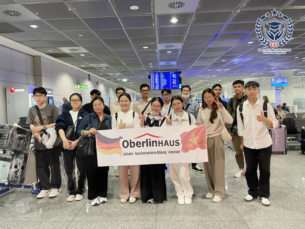 HỌC VIÊN HỌC BỔNG DU HỌC E&T ĐÃ HẠ CÁNH AN TOÀN VÀ CHECK IN TẠI SÂN BAY QUỐC TẾ FRANKFURT